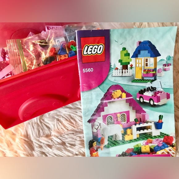 6 Missing Pcs LEGO 5560 Retired Large Pink Brick Box Bricks And More Set Horse - Picture 2 of 12